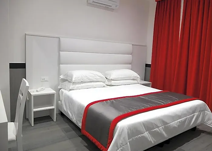Hotel Astoria Golden Gate 2*